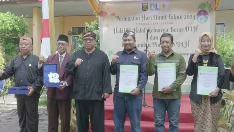 HARI BUMI SEDUNIA, BUPATI MENINGKATKAN KESADARAN PENTINGNYA KELESTARIAN ALAM DAN LINGKUNGAN