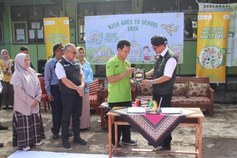 WABUP HARAP MELALUI PROGRAM MAKAN GRATIS SETIAP ANAK MEMILIKI AKSES TERHADAP MAKANAN SEHAT BERGIZI