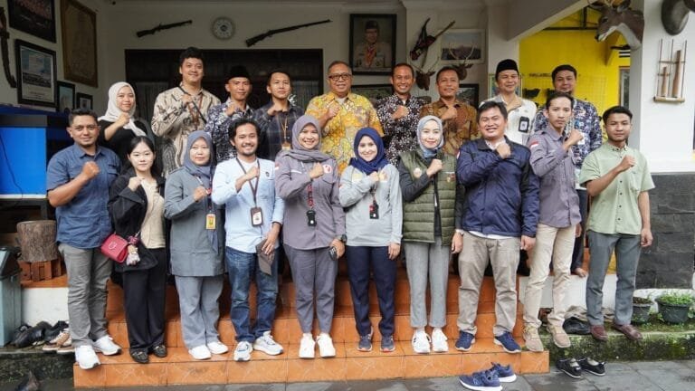 DIDAMPINGI KPU DAN BAWASLU KAB SUKABUMI, PANTARLIH COKLIT KELUARGA H. MARWAN HAMAMI,