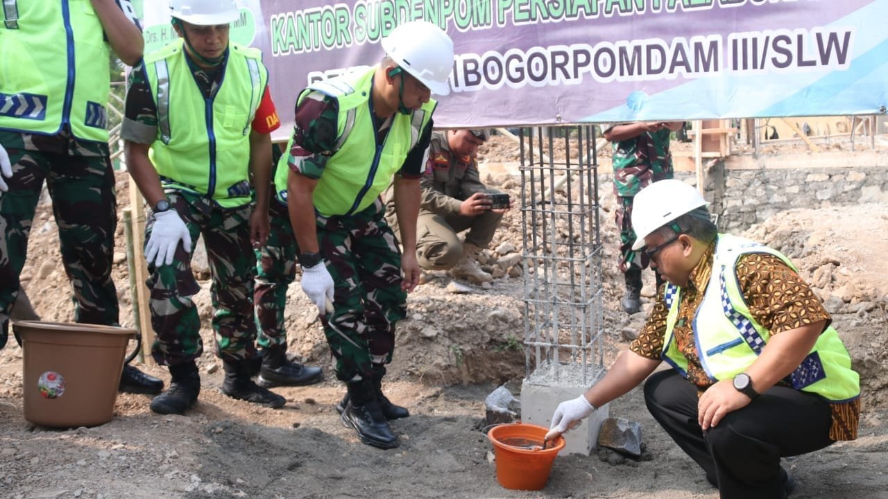 PELETAKAN BATU PERTAMA GEDUNG SUBDENPOM, BUPATI "PENUNJANG PERCEPATAN PEMBANGUNAN DAERAH" 1 456481433 892779966217176 891817362479043393 n