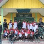 Lanjutkan Pembangunan Yang Lama Terhenti, Satgas Yonif 310/KK Pasang Keramik Lantai Gereja WhatsApp Image 2024 08 03 at 11.00.58 56086228