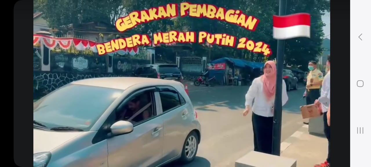 SEMANGAT NASIONALISME dan CINTA TANAH AIR, RSUD R. SYAMSUDIN, S.H. LAKUKAN BAGI-BAGI BENDERA MERAH PUTIH 1 WhatsApp Image 2024 08 17 at 14.26.45