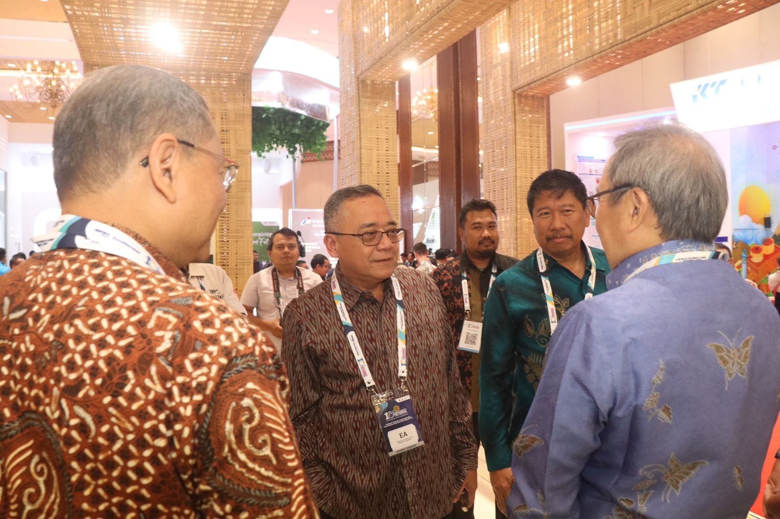 HADIRI IIGCE 2024, WABUP JELASKAN PENTINGNYA GREEN ENERGY BAGI KEMANFAATAN JANGKA PANJANG 1 460082167 910704207758085 6829992029925575012 n