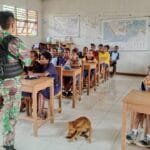 Bina Generasi Muda Di Pegunungan Bintang, Satgas Yonif 310/KK Berikan Ekstrakurikuler WhatsApp Image 2024 09 01 at 09.01.10 828cb331