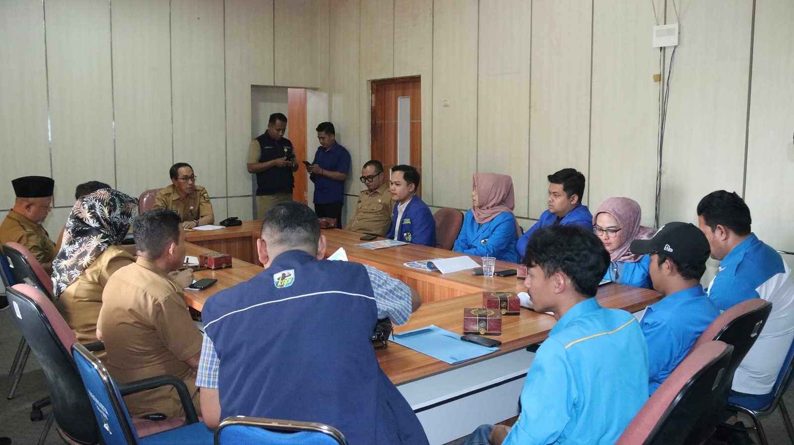 SEKDA DAN DPD KNPI BAHAS PERSIAPAN PERINGATAN HARI SUMPAH PEMUDA KE 96 1 461687422 919765630185276 8466161837111780026 n