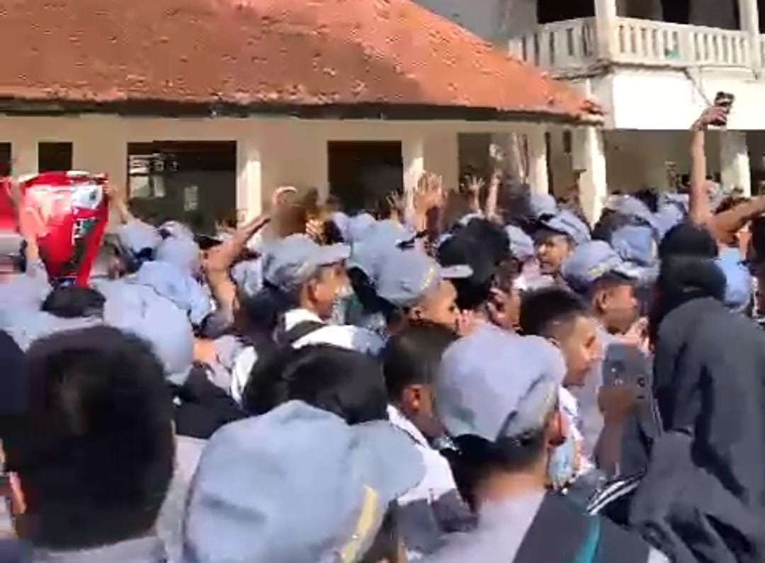 f4cab9a0 3176 4f62 994b ea6c15766702