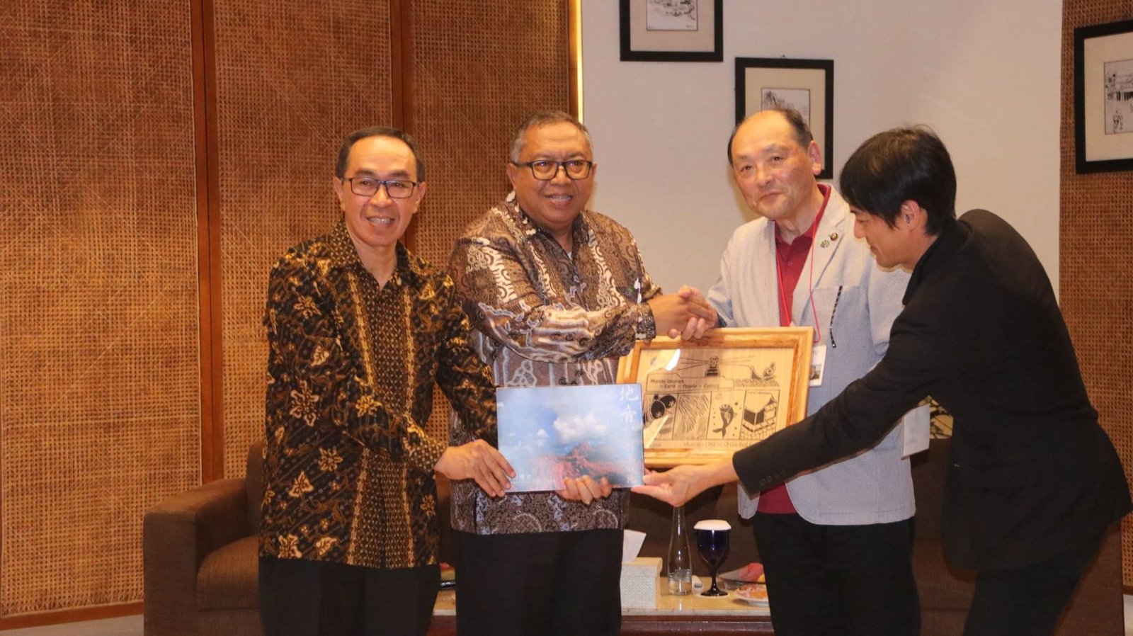 467506002 956310809864091 3366023262585930409 n