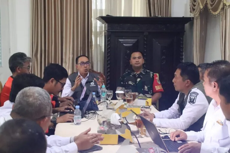 Sekda Sukabumi Pimpin Rakor Penanggulangan Bencana, Instruksikan Langkah Cepat dan Terpadu