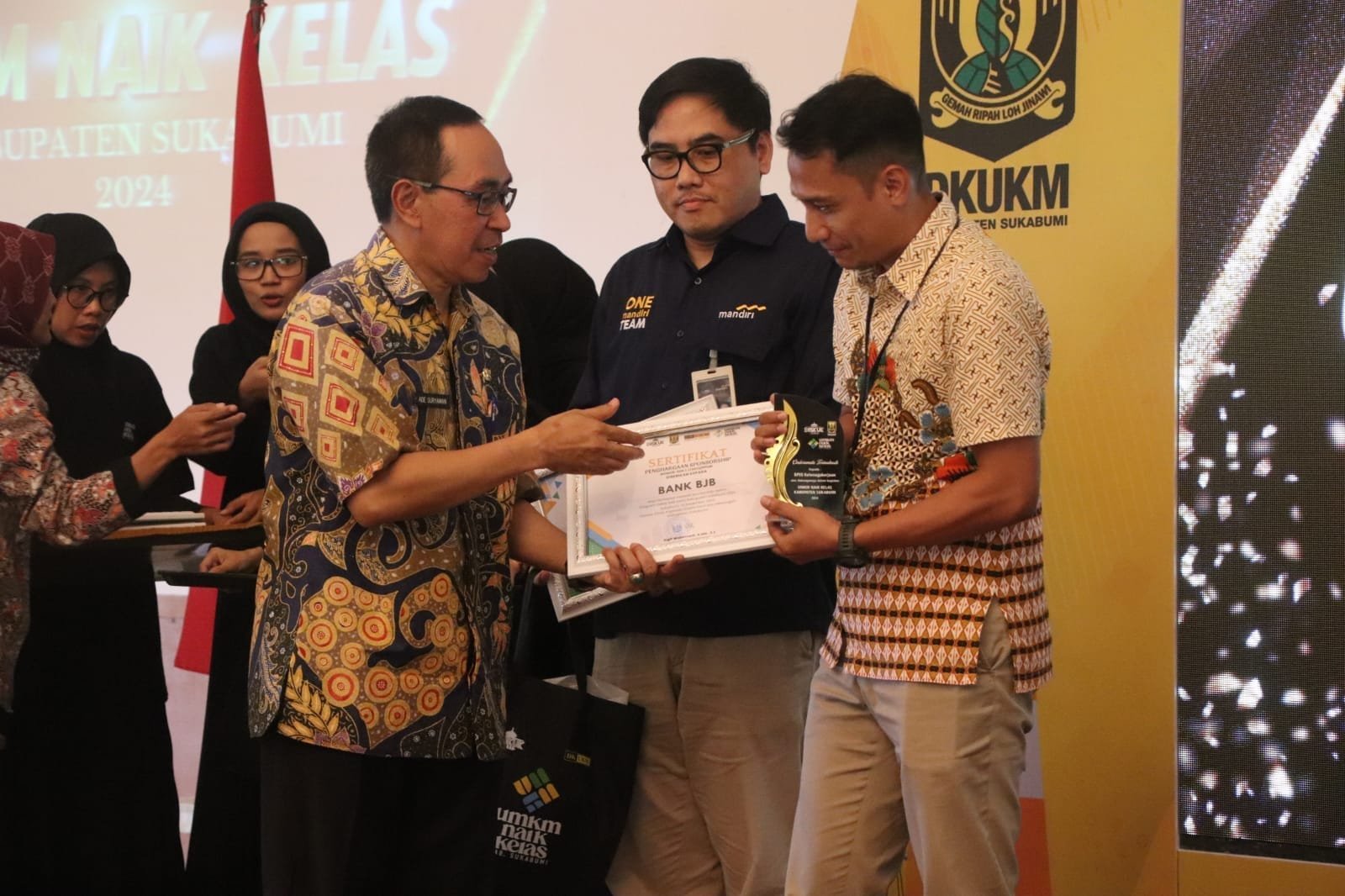 Pemkab Sukabumi Tegaskan Komitmen Dorong UMKM Naik Kelas, Sekda Ade Suryaman: "Kolaborasi Adalah Kunci" 1 470001188 972951391533366 731294051234851358 n