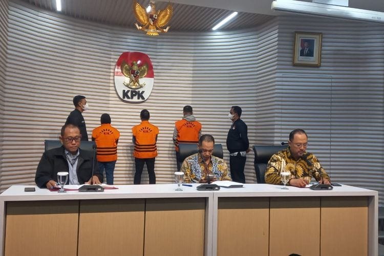KPK Sita Uang Rp 6,8 Miliar dalam Operasi Tangkap Tangan Pj Wali Kota Pekanbaru: Tiga Tersangka Ditetapkan