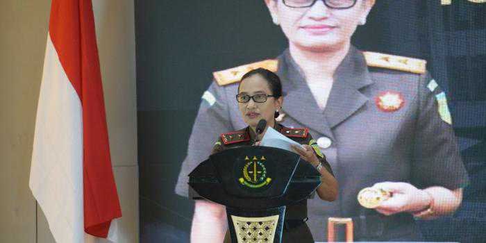 Katarina Endang Sarwestri Buka Rakerda Kejati Jabar 2024, Harapkan Kajari Kreatif, Inovatif, dan Konstruktif untuk Peningkatan Kinerja 1 download