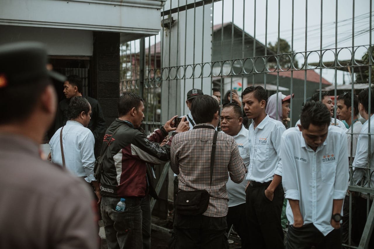 Pungli dan Penggelembungan Data Peserta Didik di Sekolah Unggulan Sukabumi: Masyarakat Mendesak Penyidikan dan Tindakan Tegas 1 WhatsApp Image 2025 01 16 at 20.11.50