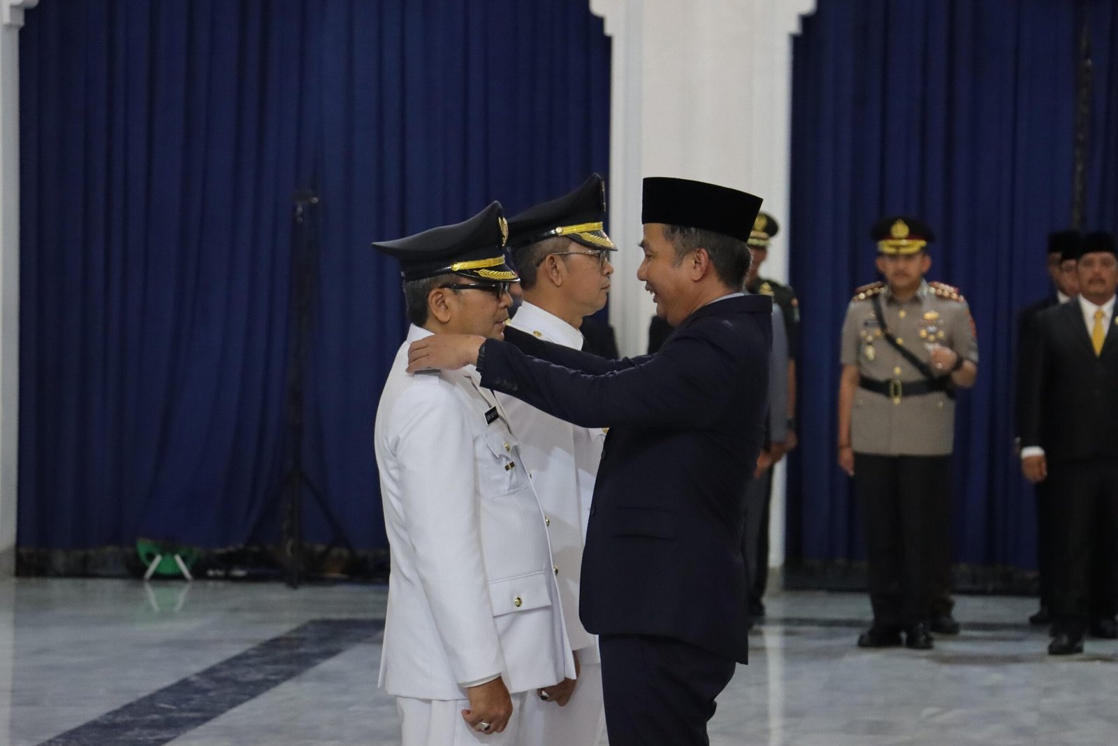 Benny Bachtiar Resmi Gantikan Dicky Saromi Sebagai Pj Wali Kota Cimahi 1 WhatsApp Image 2025 01 20 at 06.47.35 scaled