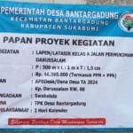 Pemdes Bantargadung Laksanakan Pengaspalan Lapangan di Kampung Darussalam untuk Peningkatan Infrastruktur WhatsApp Image 2025 01 22 at 09.16.17