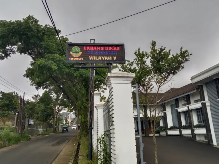 Tudingan Diduga Penggelembungan Data Peserta Didik di SMAN dan SMKN Sukabumi, Sorotan Masyarakat Terhadap Fasilitas Mewah Kepala Sekolah