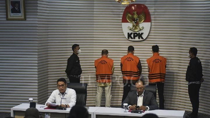 MANTAN PPK BALAI TEKNIK PERKERETAAPIAN MENGAKU TERIMA SUAP RP30 MILIAR, PLOTTING KONTRAKTOR TERUNGKAP 1 1357607 720