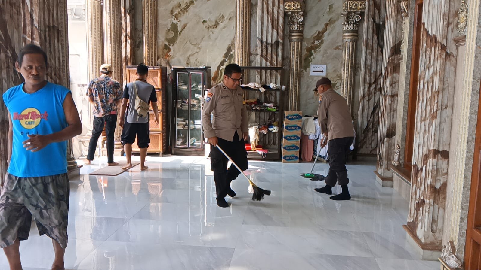 Sambut Bulan Suci Ramadan, Polres Sumenep Gelar Bakti Sosial Di Masjid 1 54255747 f2a4 47a3 ad04 f5643c0b987c