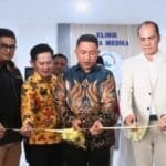 Wakil Bupati Sukabumi Andreas Resmikan Klinik Pratama Shifa Medika, Wujudkan Layanan Prima di Bidang Kesehatan FB IMG 1740225386159 696x442 1