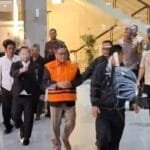 KPK Resmi Menahan Hasto Kristiyanto Terkait Kasus Suap PAW dan Perintangan Penyidikan IMG 20250220 194934 664x406 1