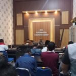 KESBANGPOL SUMENEP MELAKUKAN EVALUASI TERHADAP KEBERADAAN ORMAS DAN LSM. WhatsApp Image 2025 02 07 at 22.02.30 7161005d