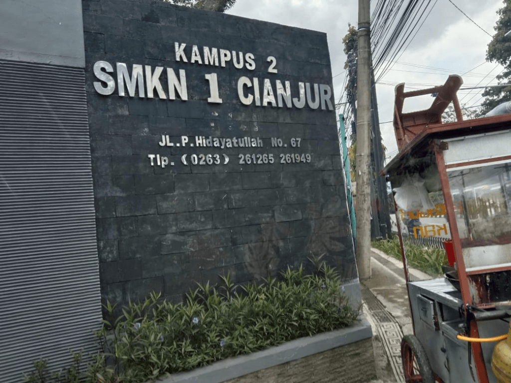 Dana Pengembangan Perpustakaan SMK Negeri 1 Cianjur Diduga Dikorupsi 2 image 7
