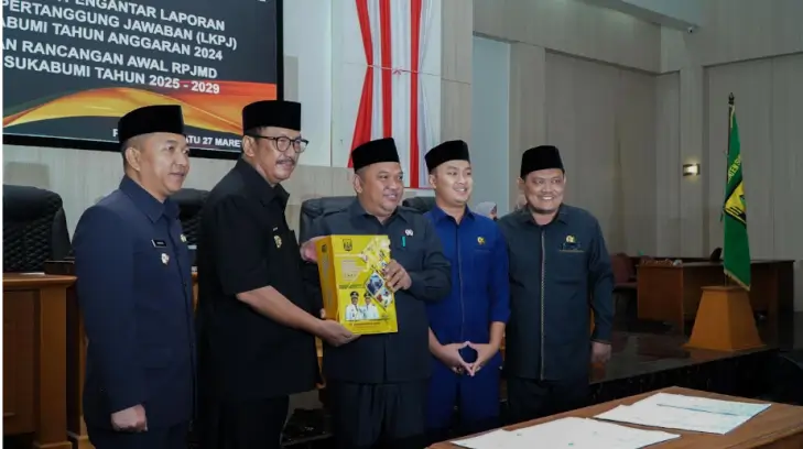 Bupati menyampaikan rancangan awal RPJMD 2025 2029 yang akan dibahas bersama DPRD