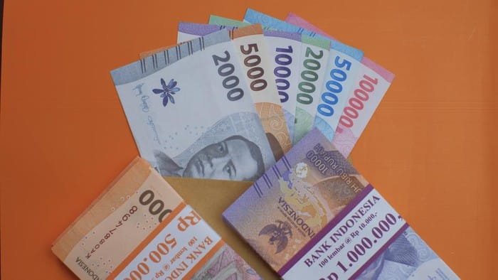 Bhabinkamtibmas Menteng Buat Surat ‘Partisipasi Lebaran’ Tanpa Izin, Kini Dicopot dan Dikenakan Sanksi 1 ilustrasi thr 169