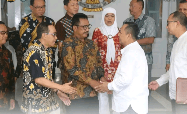 Bupati Sukabumi H. Asep Japar Dukung Pembentukan Koperasi Desa Merah Putih untuk Sejahterakan Warga 2 Screenshot 2025 04 05 204353