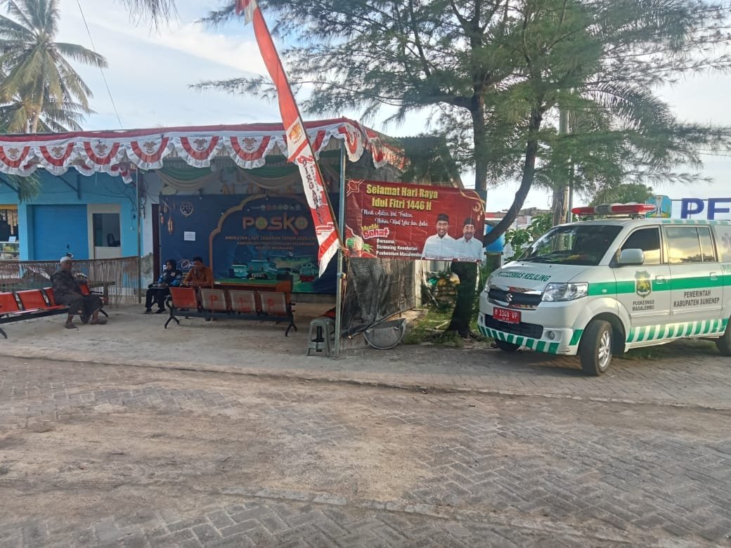 Puskesmas Masalembu layani pemeriksaan kesehatan untuk kenyamanan pemudik pada arus mudik dan balik lebaran 2025 1 WhatsApp Image 2025 04 05 at 14.40.28 b6f26072