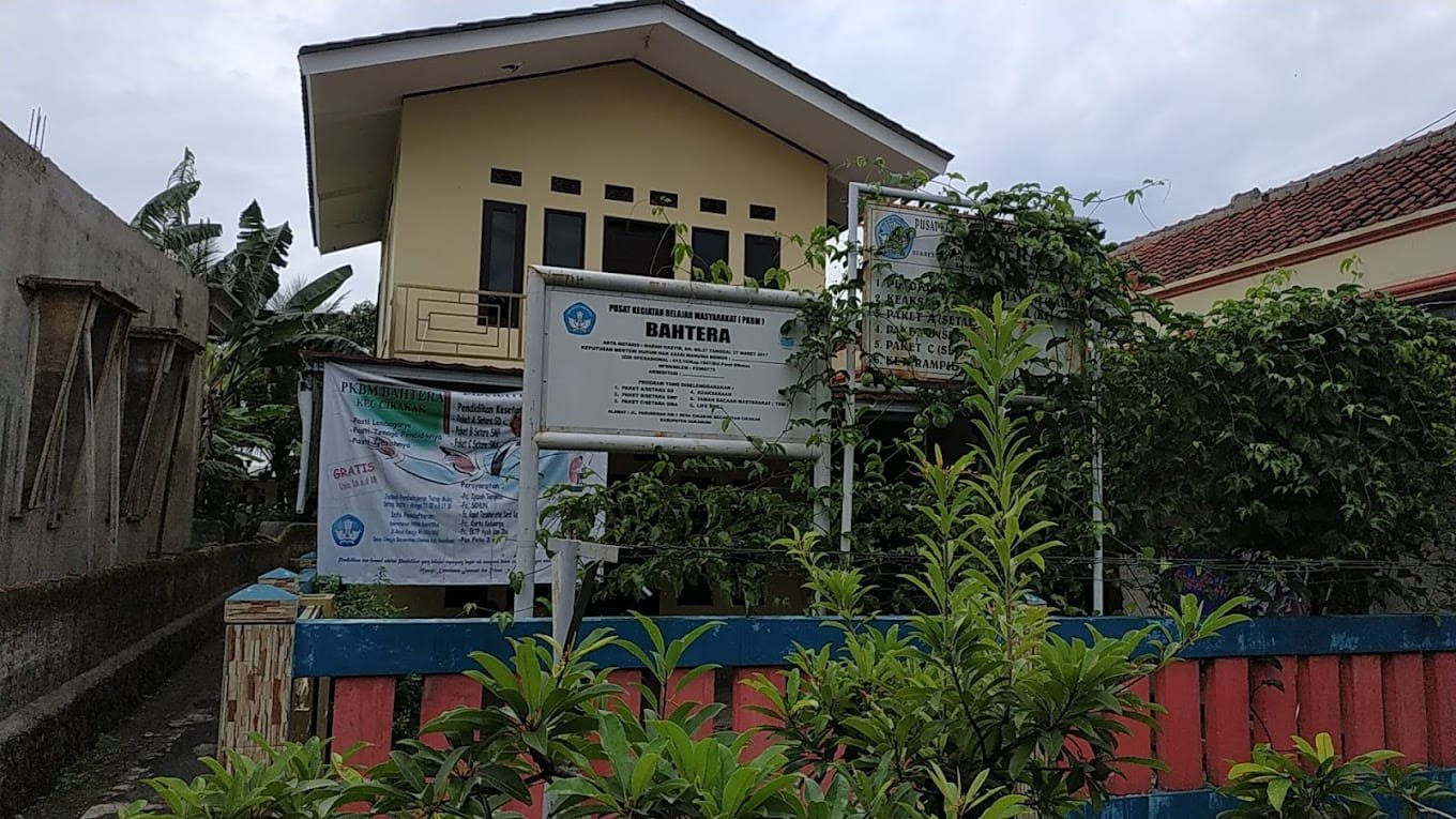 Dugaan Suap Oknum Inspektorat Kab. Sukabumi terkait Riksus PKBM "BTR" di Cikakak. Terungkap! 1 WhatsApp Image 2025 04 07 at 10.24.47 dff534a5