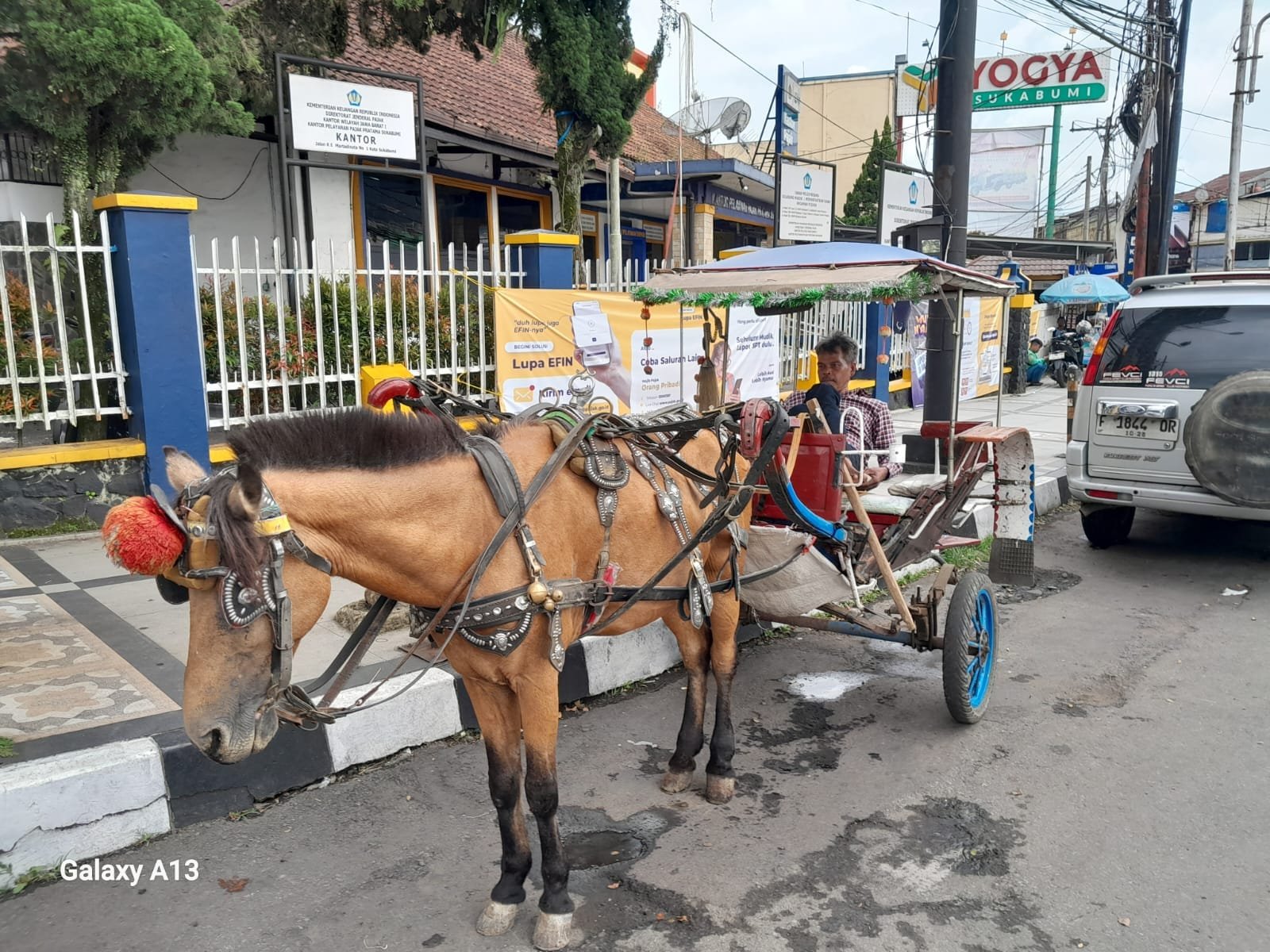 Delman Terancam Punah? Kusir di Sukabumi Minta Uluran Tangan Pemkot! 1 WhatsApp Image 2025 04 25 at 15.32.35 0e5a1028