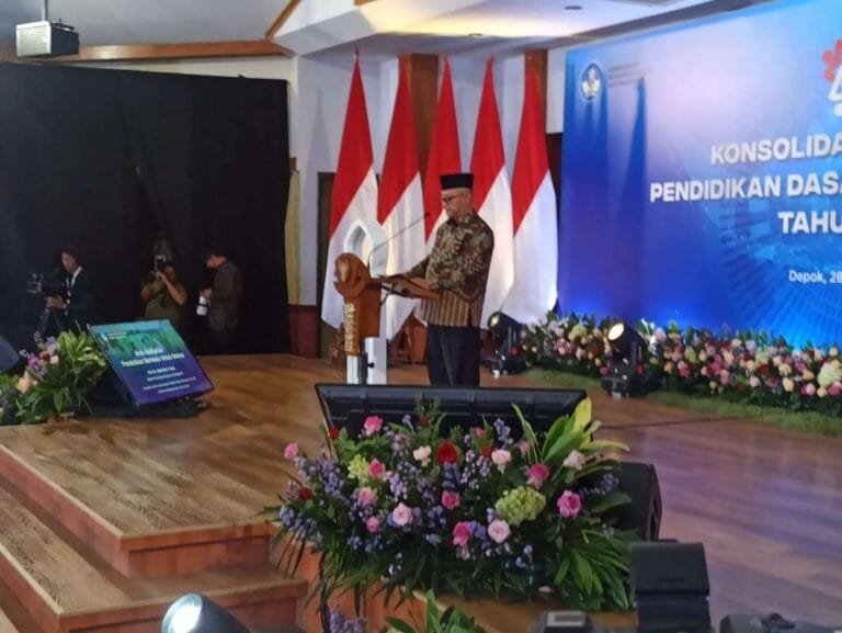 Pemerataan Guru dan Perubahan Sistem Kinerja: Kemendikdasmen Akan Redistribusi Guru ASN ke Sekolah Swasta