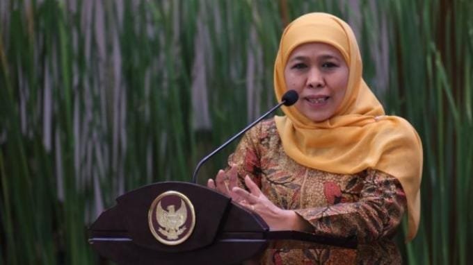 Warga Lamongan Gugat Gubernur Khofifah Terkait Pemutihan Pajak Kendaraan di Jatim 1 Calon Gubernur Jatim Khofifah Indar Parawansa