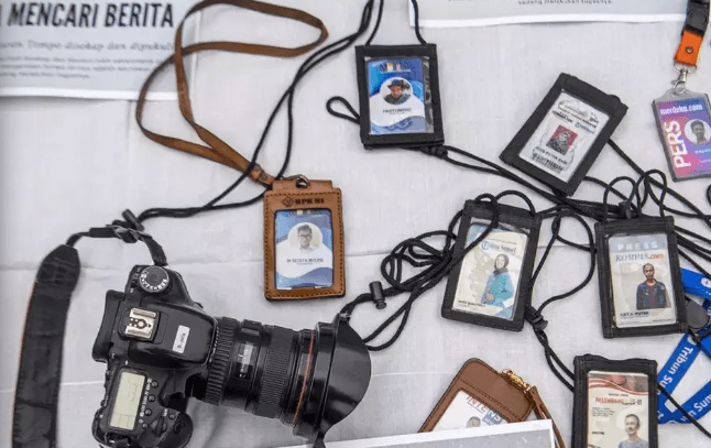 AJI Soroti Ketimpangan Regulasi: Kreator Konten Bebas, Jurnalis Kena PHK Massal 1 Screenshot 2025 05 12 153356