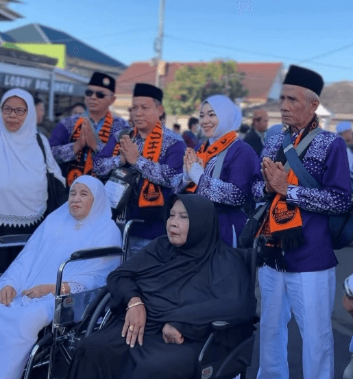 Suasana Haru Warnai Pelepasan 269 Jamaah Haji Kota Sukabumi Wali Kota Ajak Jaga Niat dan Ketulusan Ibadah 1 Screenshot 2025 05 15 134958