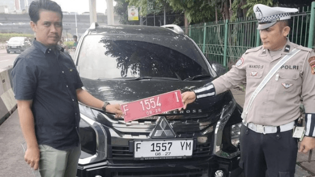 Mobil Dinas Bappenda Bogor Ditilang karena Plat Bodong, Ini Penjelasan Resminya 1 Screenshot 2025 05 23 074206