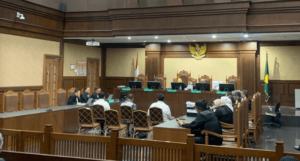 Bacakan Pleidoi, Eks Pejabat Kemenkes Budi Sylvana Klaim Tak Nikmati Uang Korupsi APD COVID-19: “Saya Hanya Jalankan Tugas” 1 Screenshot 2025 05 24 091732