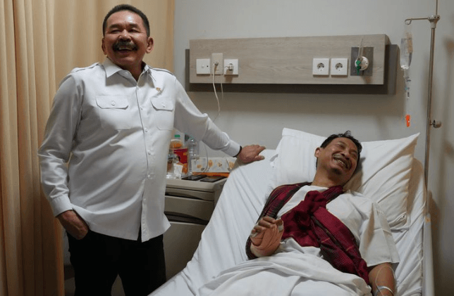 Jaksa Agung Jenguk Pegawai Korban Pembacokan di Depok, Beri Pesan Kewaspadaan bagi Aparat Kejaksaan 1 Screenshot 2025 05 27 190235