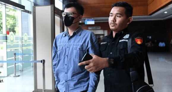 Lisa Rachmat Dituntut 14 Tahun Bui dan Dicabut Profesi Advokat dalam Kasus Suap Hakim, Zarof Ricar Terancam 20 Tahun Penjara 1 Screenshot 2025 05 29 082112