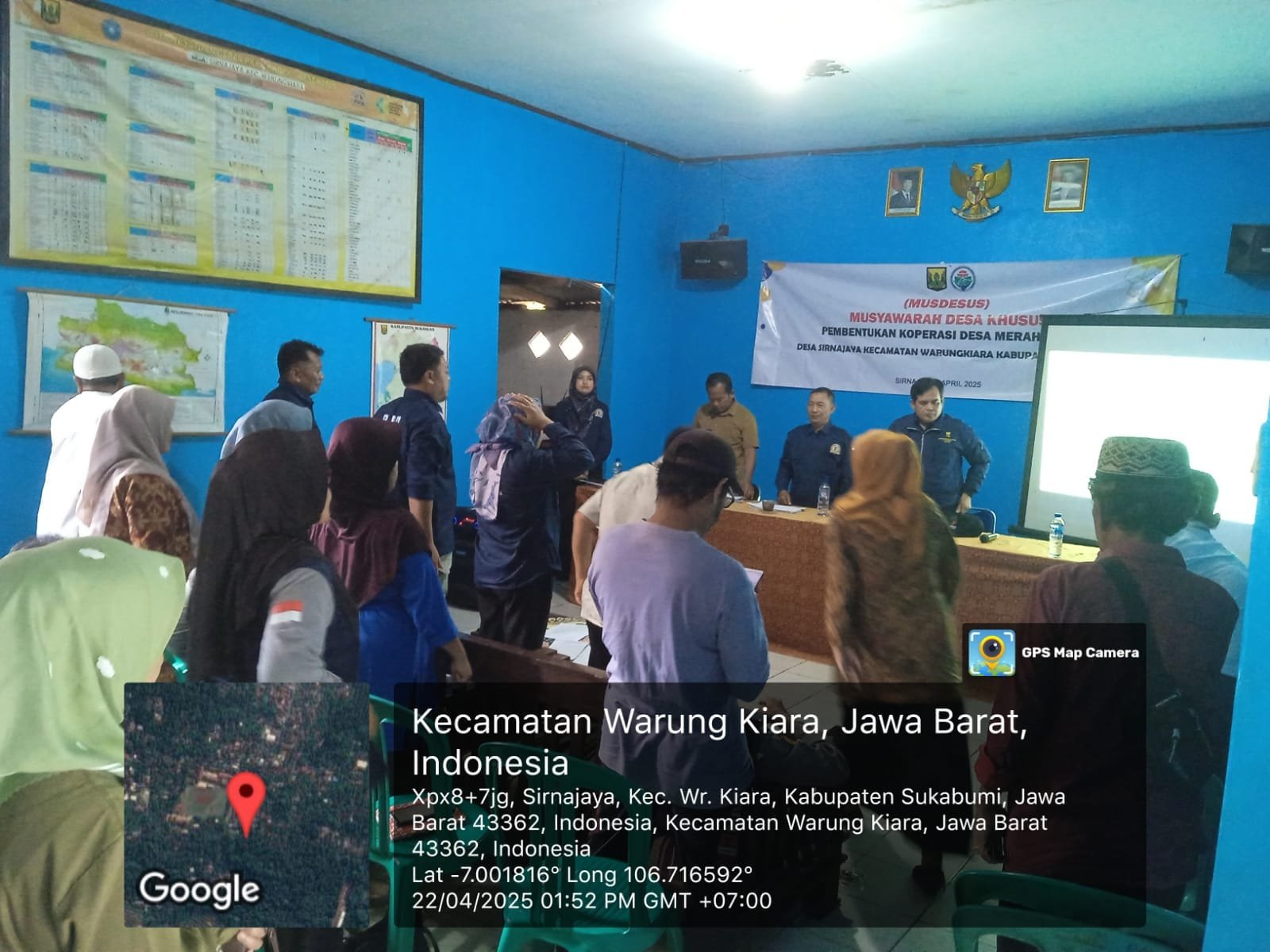 Pembentukan Pengurus Koperasi Merah Putih di Desa Sirnajaya, Dorong UMKM dan Pemberdayaan Sarjana Pengangguran 1 WhatsApp Image 2025 05 15 at 15.37.36 7e43bb0c