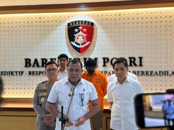 Polri Bongkar Peredaran Sianida Ilegal Terbesar di Indonesia, 6.000 Drum Disita 1 WhatsApp Image 2025 05 17 at 13.54.23 560x420 1