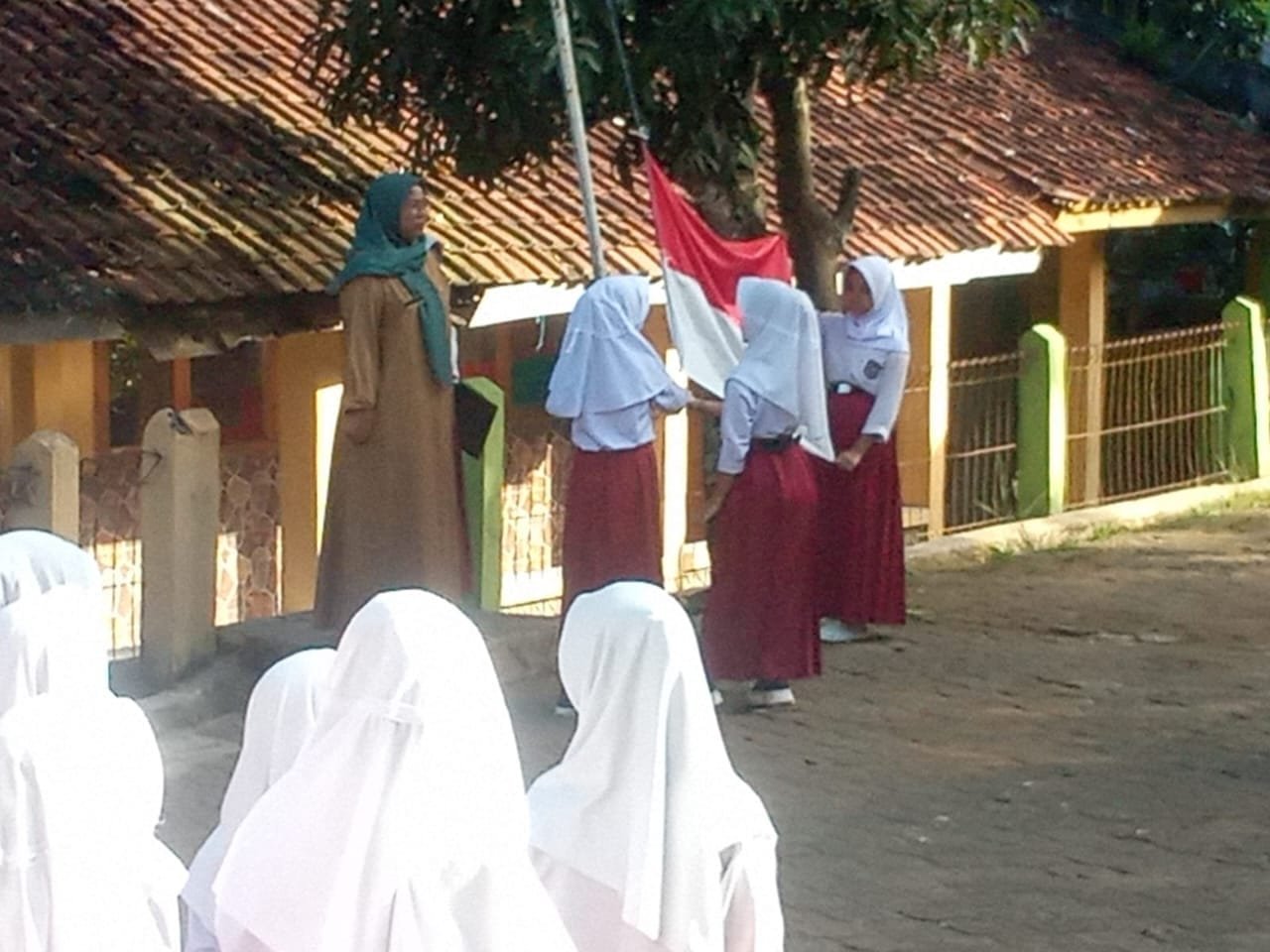 Semangat Nasionalisme di SDN Sukamanah: Upacara Bendera dan PAT Berjalan Tertib dan Khidmat 1 WhatsApp Image 2025 05 19 at 12.41.15 3e769e4a