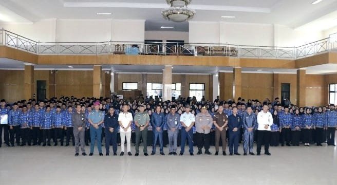 Pemkab Belitung Lantik 305 ASN dan PPPK, Bupati Djoni Momen Meneguhkan Komitmen Abdi Negara 1 WhatsApp Image 2025 05 29 at 12.09.08 9fafe781