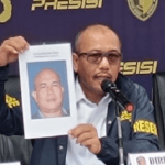 Terbongkar! Ketua Ormas PP Tangsel Diduga Terima Setoran Bulanan dari Lahan Parkir RSUD, Total Capai Rp 7 Miliar dirkrimum polda metro jaya kombes wira satya triputra memperlihatkan tampang ketua mpc pemuda pancasila muhammad reza dpo kasu 1748238076315 169