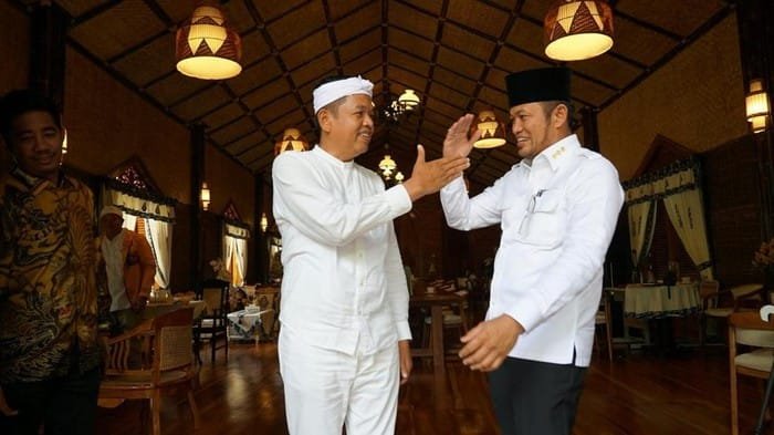 Redam Polemik “Gubernur Konten”, Rudy Mas’ud dan Kang Dedi Bertemu Hangat di Subang, Bahas Kolaborasi Kaltim–Jabar 1 gubernur kaltim rudy masud bertemu dengan gubernur jawa barat dedi mulyadi 1746362161599 169