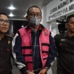 kejagung tetapkan tiga tersangka kasus perintangan penyidikan kasus timah dan impor gula 1745279426687 169