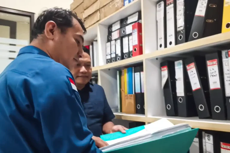 Digeledah Kejati NTB, PT GNE Akui Belum Setorkan Keuntungan ke Pemprov 1 penggeledahan PT GNE 768x512 1