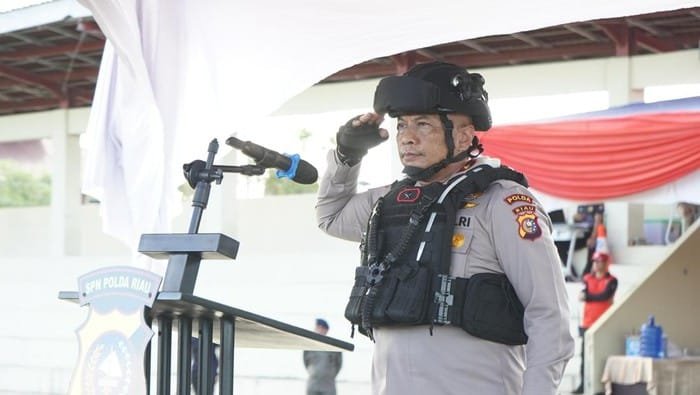 Brigjen Jossy Kusumo, Sang Pemburu Teroris yang Kini Jabat Wakapolda Riau 1 wakapolda riau brigjen jossy kusumo menutup pelatihan tim raga 1748089531148 169