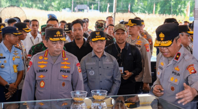 Jelang Panen Raya Jagung, Kapolri Jenderal Listyo Sigit Prabowo Tinjau Langsung Lokasi Strategis di Kalimantan Barat 2 Screenshot 2025 06 05 090014