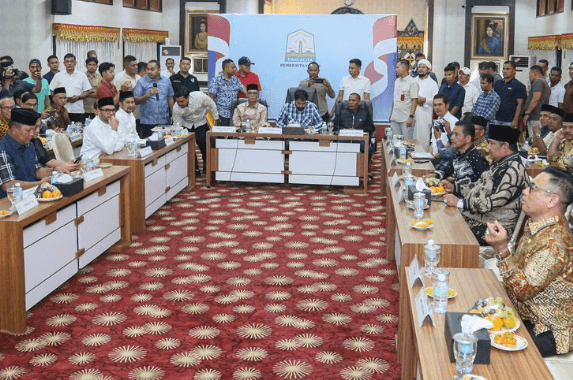 Gubernur dan Legislator Aceh Kompak: Empat Pulau Sengketa Harus Kembali ke Pangkuan Aceh 1 Screenshot 2025 06 16 102121